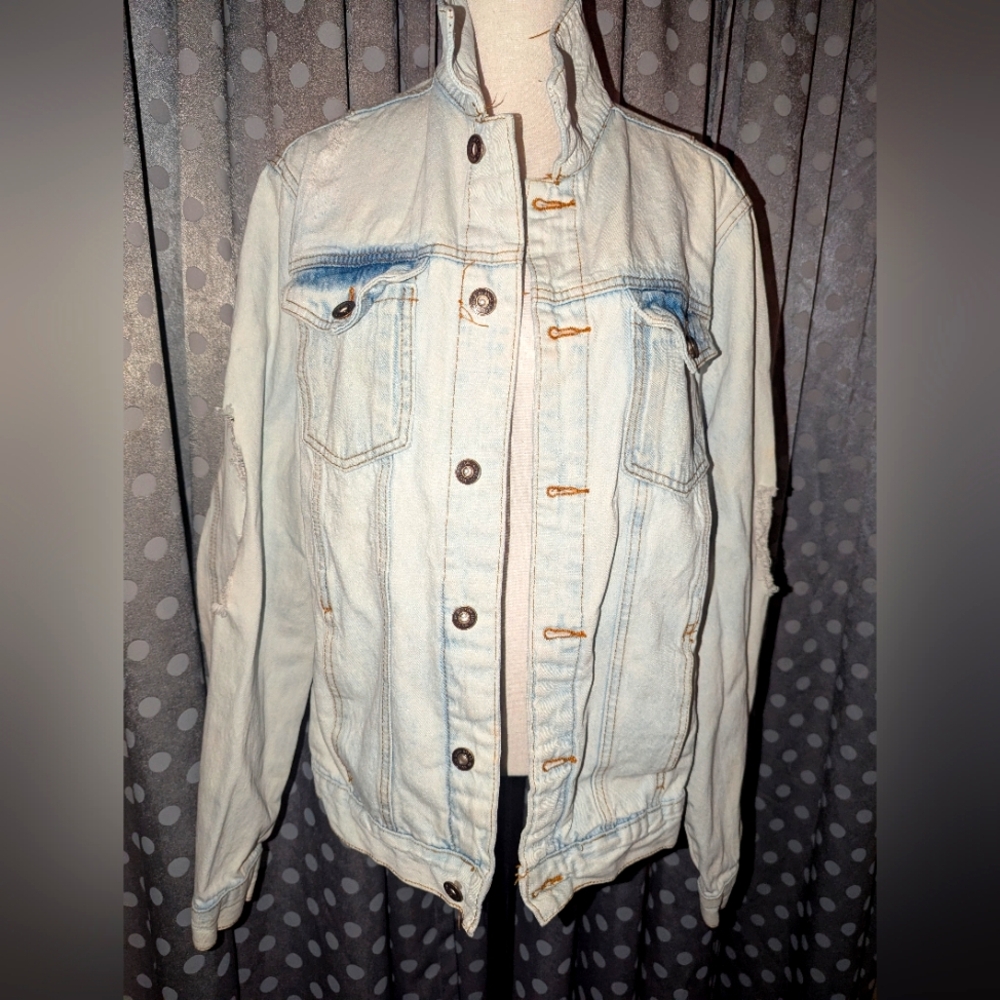 BROOKLYN CLOTH Distressed Denim Jacket Med